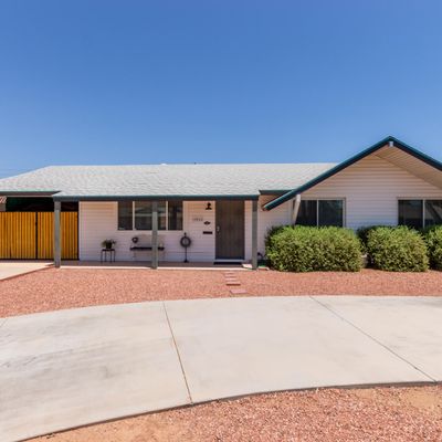 10042 W Desert Hills Dr, Sun City, AZ 85351