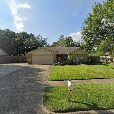 1007 Killarney Ave, Friendswood, TX 77546