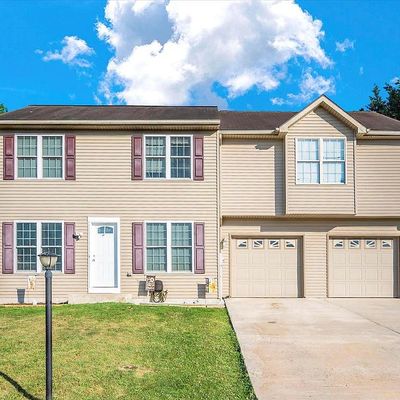 1432 Mountain Shadow Ter, Fayetteville, PA 17222