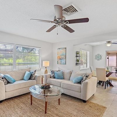 124 Da Vinci Dr, Nokomis, FL 34275