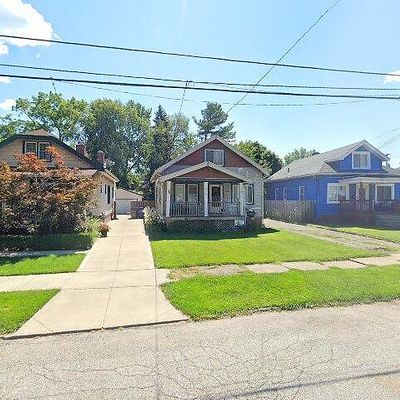 12621 North Rd, Cleveland, OH 44111