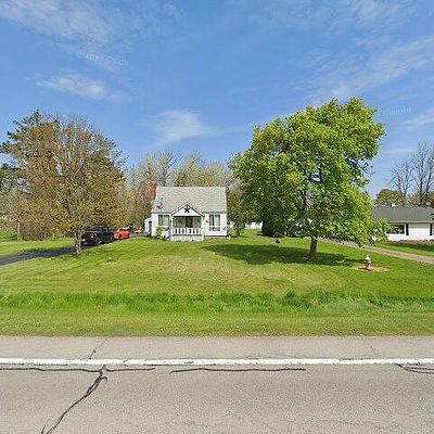 1657 Lake Rd, Youngstown, NY 14174