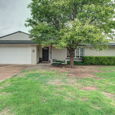 1715 Avenue H, Abernathy, TX 79311