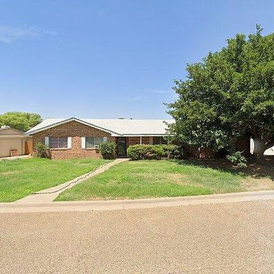 1732 Belvoir Cir, Clovis, NM 88101