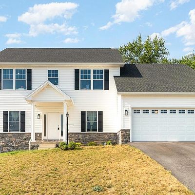 209 White Oak Cir, Mount Holly Springs, PA 17065