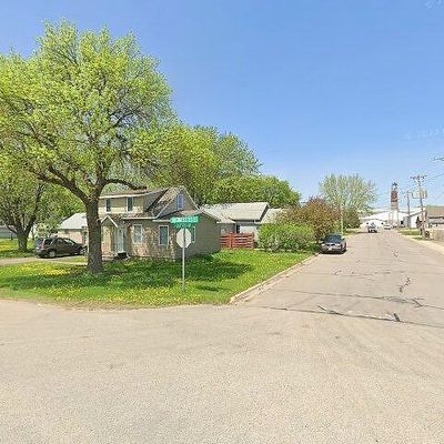 212 Garfield Ave, Paynesville, MN 56362