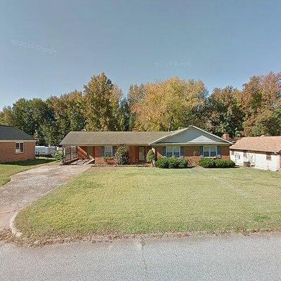 213 River Forest Dr, Boiling Springs, SC 29316