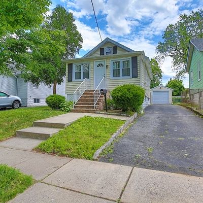 2133 Price St, Rahway, NJ 07065