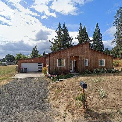 215 Sw Ivy St, Willamina, OR 97396