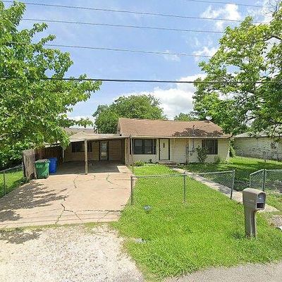 2004 W 3 Rd St, Taylor, TX 76574