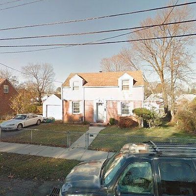 28 Prospect Ln, Hamden, CT 06517