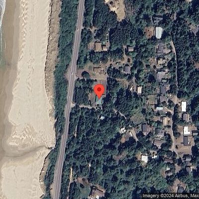 2890 Sw Breakers Dr, Waldport, OR 97394