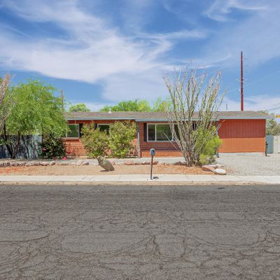 2325 N Flores Dr, Tucson, AZ 85705