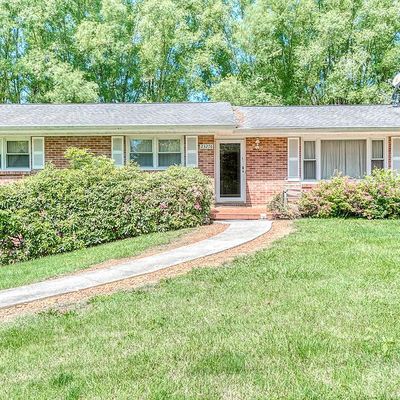 23276 Larwood Ln, Bristol, VA 24202