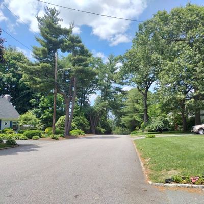 24 Bretton Woods Dr, Cranston, RI 02920