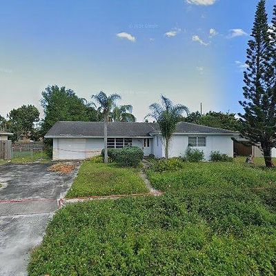 2400 Bimini Dr, West Palm Beach, FL 33406