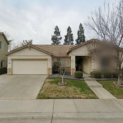 2431 Waters Edge Way, Sacramento, CA 95833