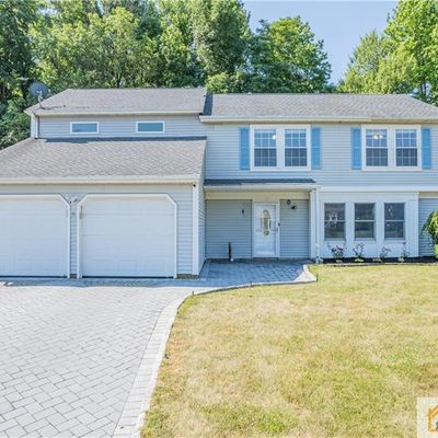 33 Lavender Dr, Edison, NJ 08820