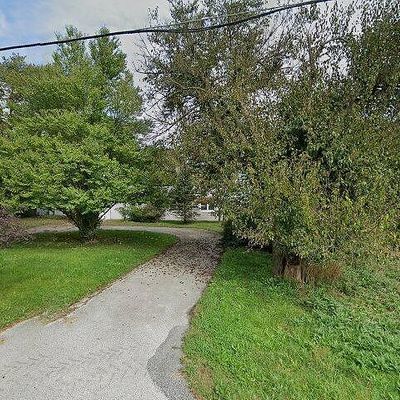 353 Pughtown Rd, Spring City, PA 19475