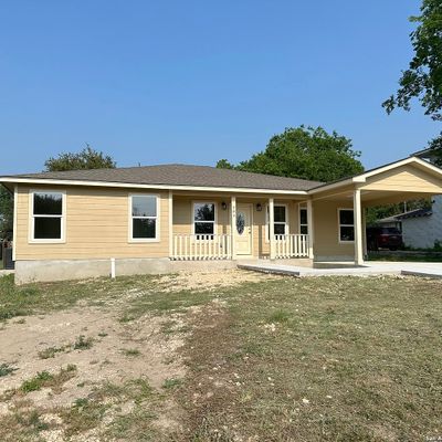 303 S 7 Th St, Kenedy, TX 78119