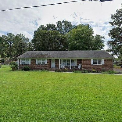 30369 Pine St, Princess Anne, MD 21853