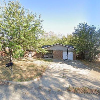 310 Ashwood Cir, Henryetta, OK 74437