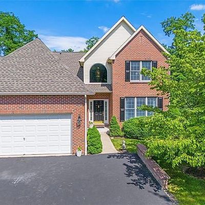 4693 Pinehurst Cir, Center Valley, PA 18034