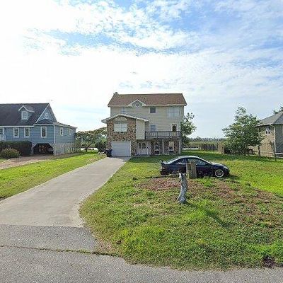 3949 Pineway Dr, Kitty Hawk, NC 27949