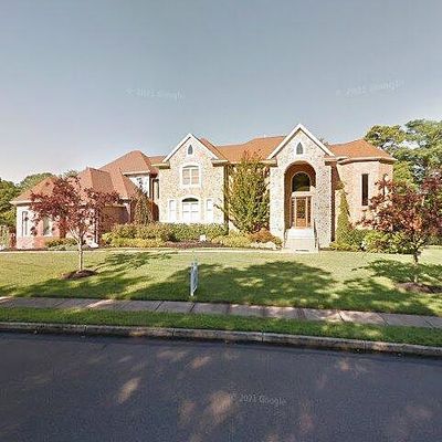 4 Royal Ct, Voorhees, NJ 08043