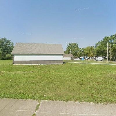 531 N College St, Salem, IL 62881