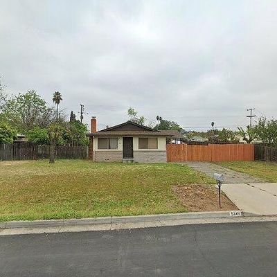 5346 E Tyler Ave, Fresno, CA 93727