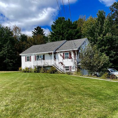 559 Main Rd, Carmel, ME 04419