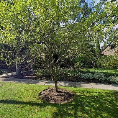 50 S Sheridan Rd, Lake Forest, IL 60045