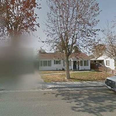 670 Grant St, Hanford, CA 93230