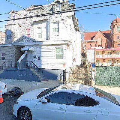 671 E 216 Th St, Bronx, NY 10467