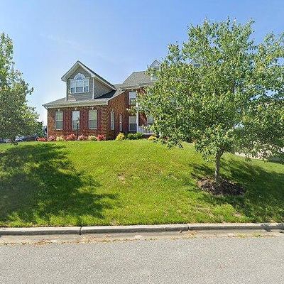 6821 Purple Lilac Ln, Clinton, MD 20735