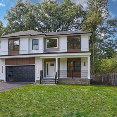 7 Elmwood Dr, Livingston, NJ 07039