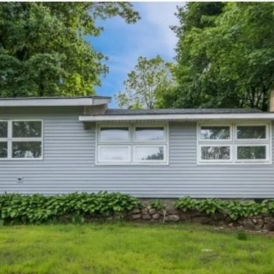 7 Hopper Ave, Lake Hopatcong, NJ 07849