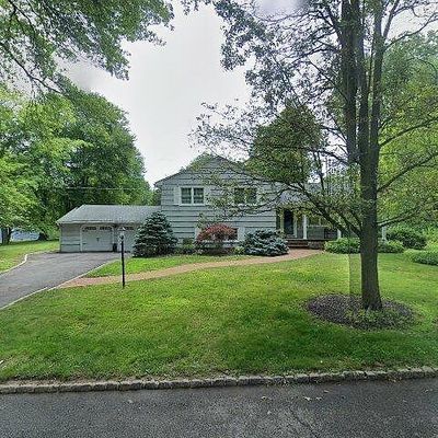 6 Wyndwood Rd, Morris Plains, NJ 07950