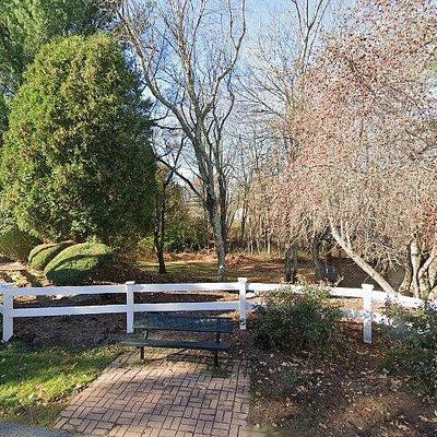 78 Perry St, Putnam, CT 06260
