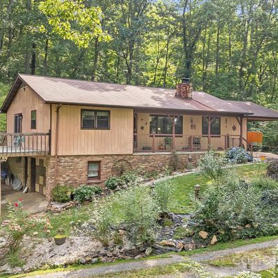 1185 Roses Branch Rd, Green Mountain, NC 28740