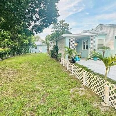 1212 Raymond Ave, Fort Pierce, FL 34950