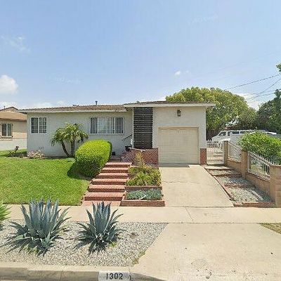 1302 S Mckinley Ave, Compton, CA 90220