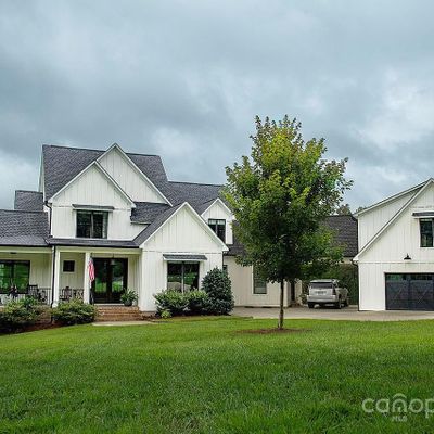 1632 Mission Rd, York, SC 29745