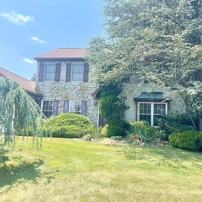 1334 Mallard Cir, Warminster, PA 18974