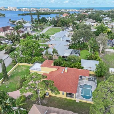 302 Bayview Pkwy, Nokomis, FL 34275