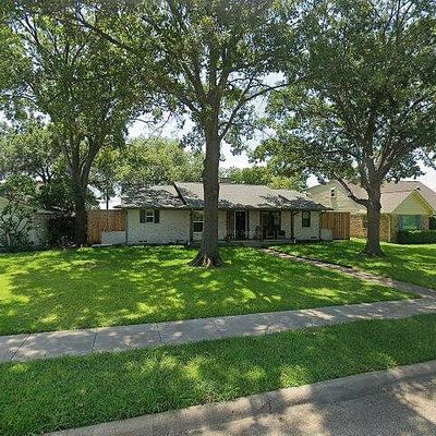 428 Summit Dr, Richardson, TX 75081