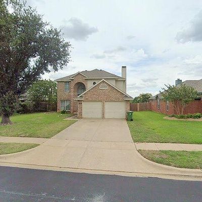 344 Parkview Dr, Hurst, TX 76053