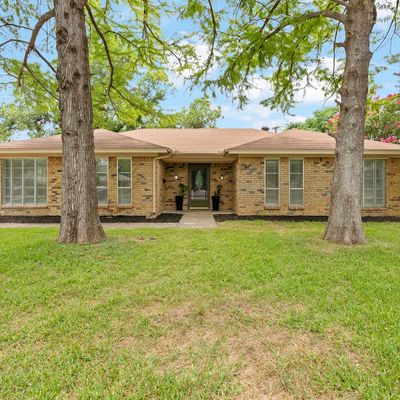 3808 Van Deman Dr, Benbrook, TX 76116