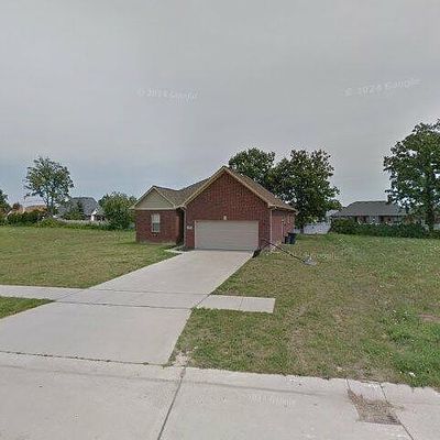 53148 Kakos Dr, Chesterfield, MI 48051